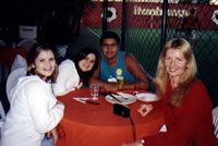 Paulinha, Gabi, Tim e eu